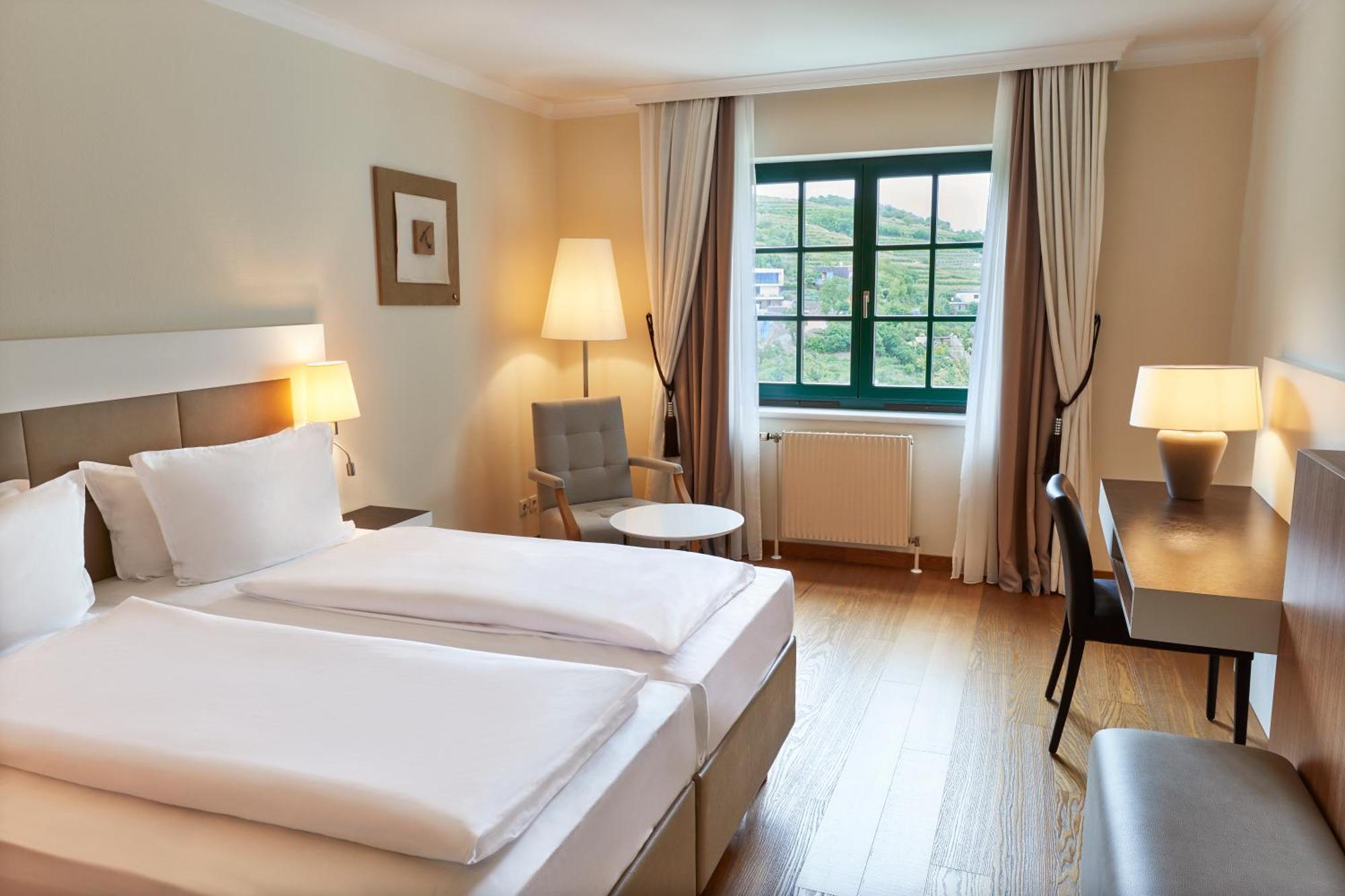 Steigenberger Hotel & Spa Krems Bagian luar foto